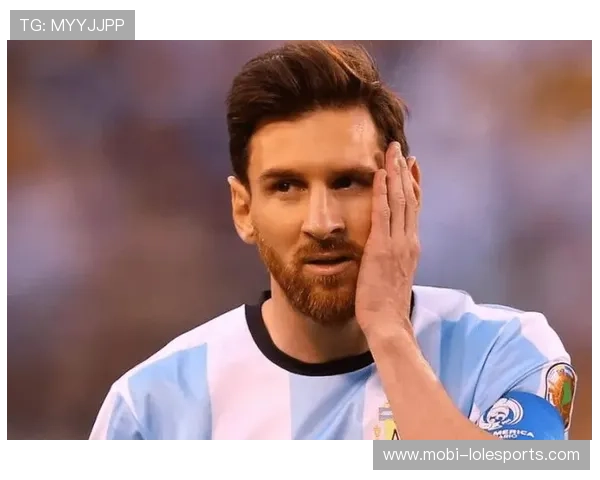 足球历史上首位崭露头角的球星及其对全球足球发展的深远影响