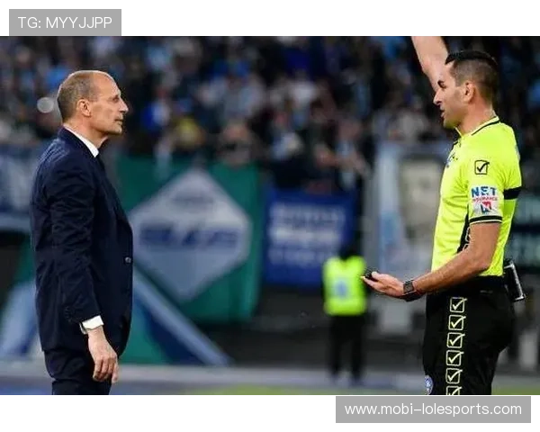 足球球星被恶意挑衅保持沉默不回应引发广泛热议 足球球星被恶意挑衅保持沉默不回应引发广泛热议